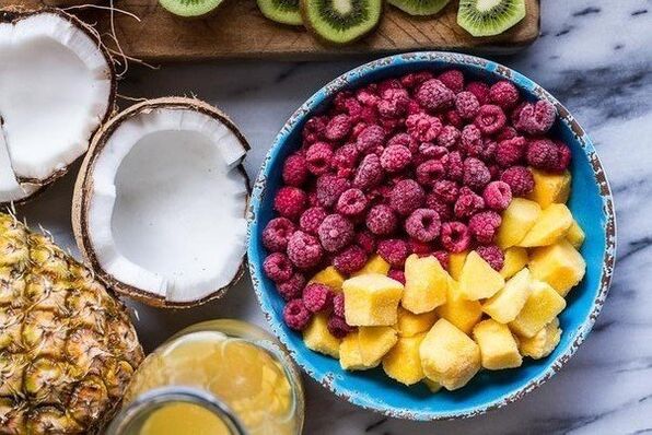 buah-buahan dan beri untuk penurunan berat badan