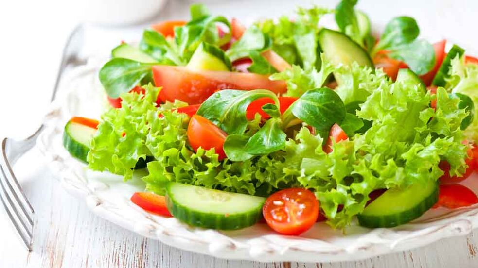 salad sayuran segar untuk penurunan berat badan